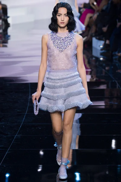 Look 32